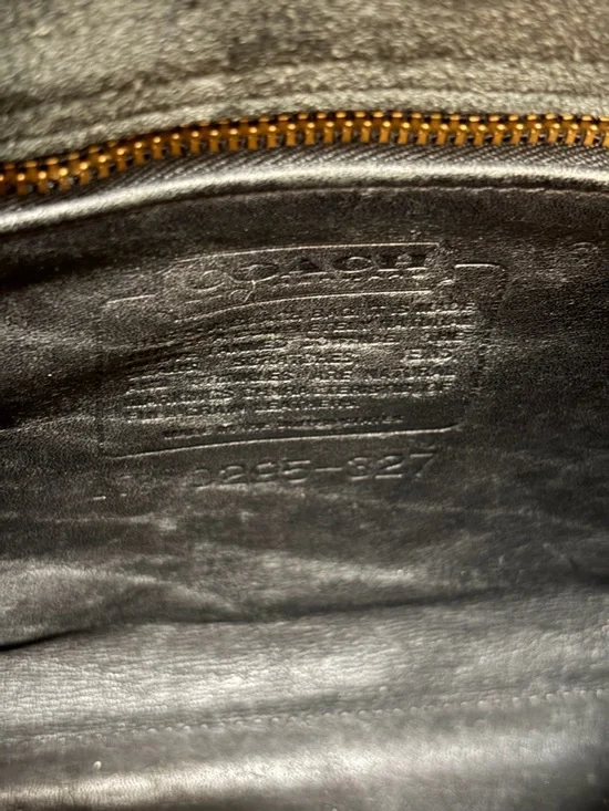 Vintage Coach Logan Bag (#9907) Black Leather Crossbody with Brass Turnlock - Picture 9 of 15